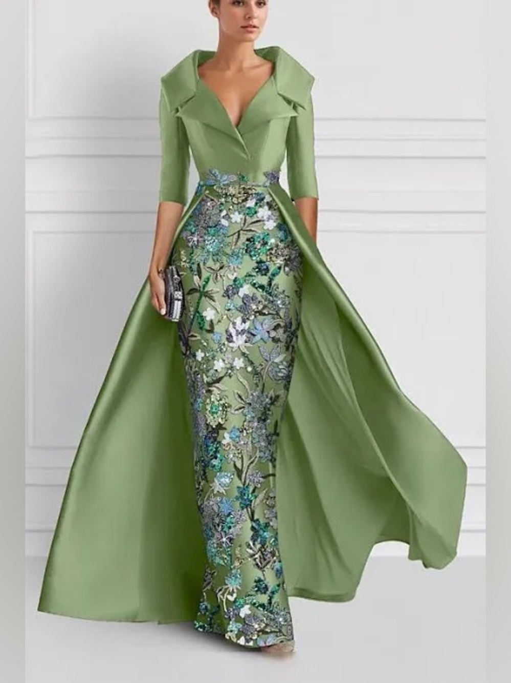 NWT Lanting Clover A Line Sheath Floor Length Beaded & Embroidered Formal Gown